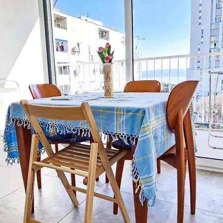 Spacious Aria * Split